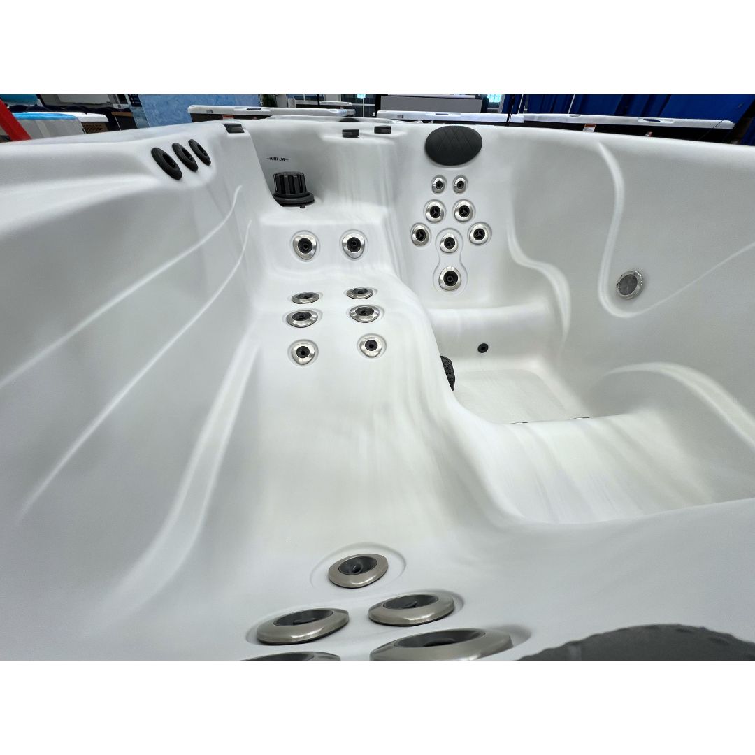 H157L - Image 3