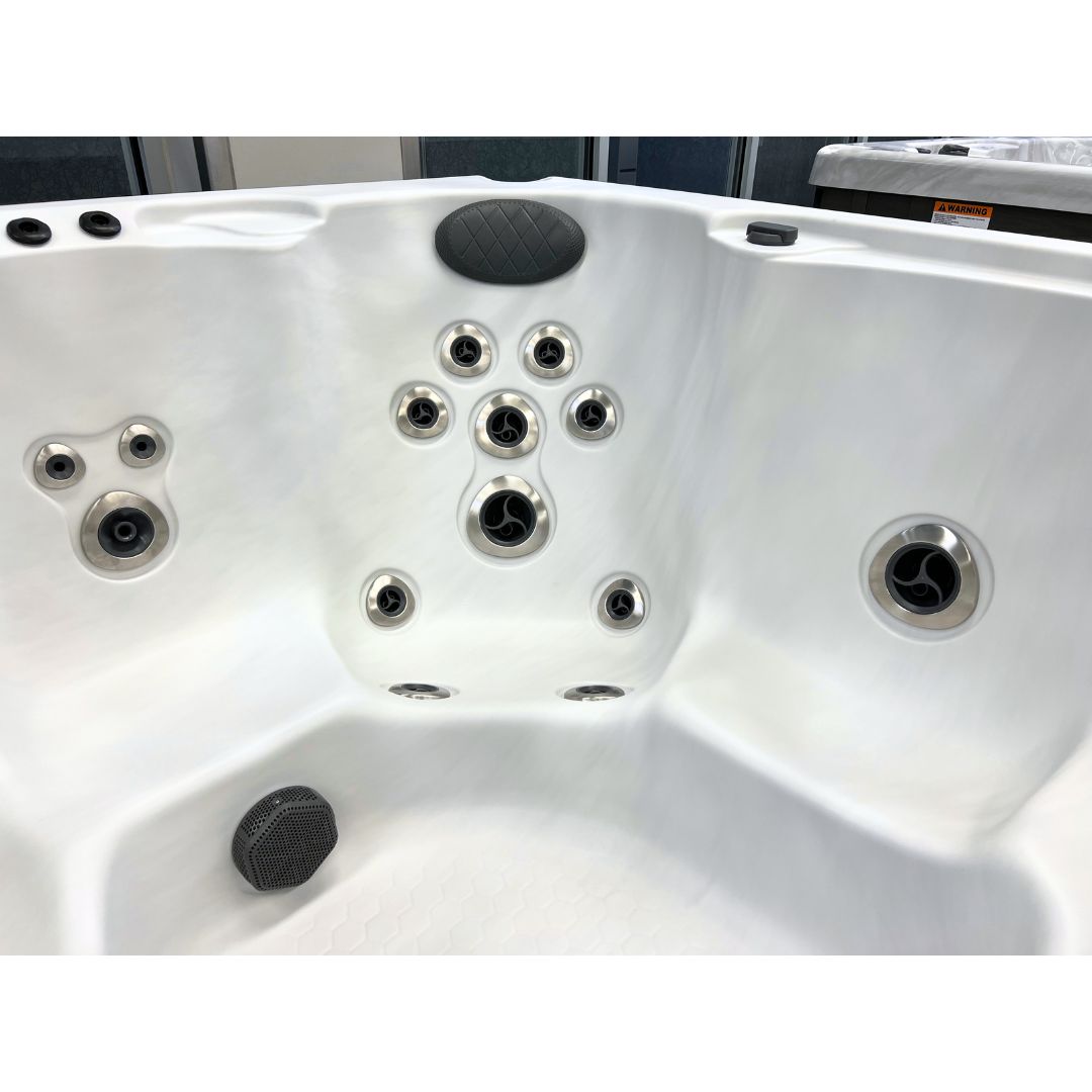 H166L - Image 4